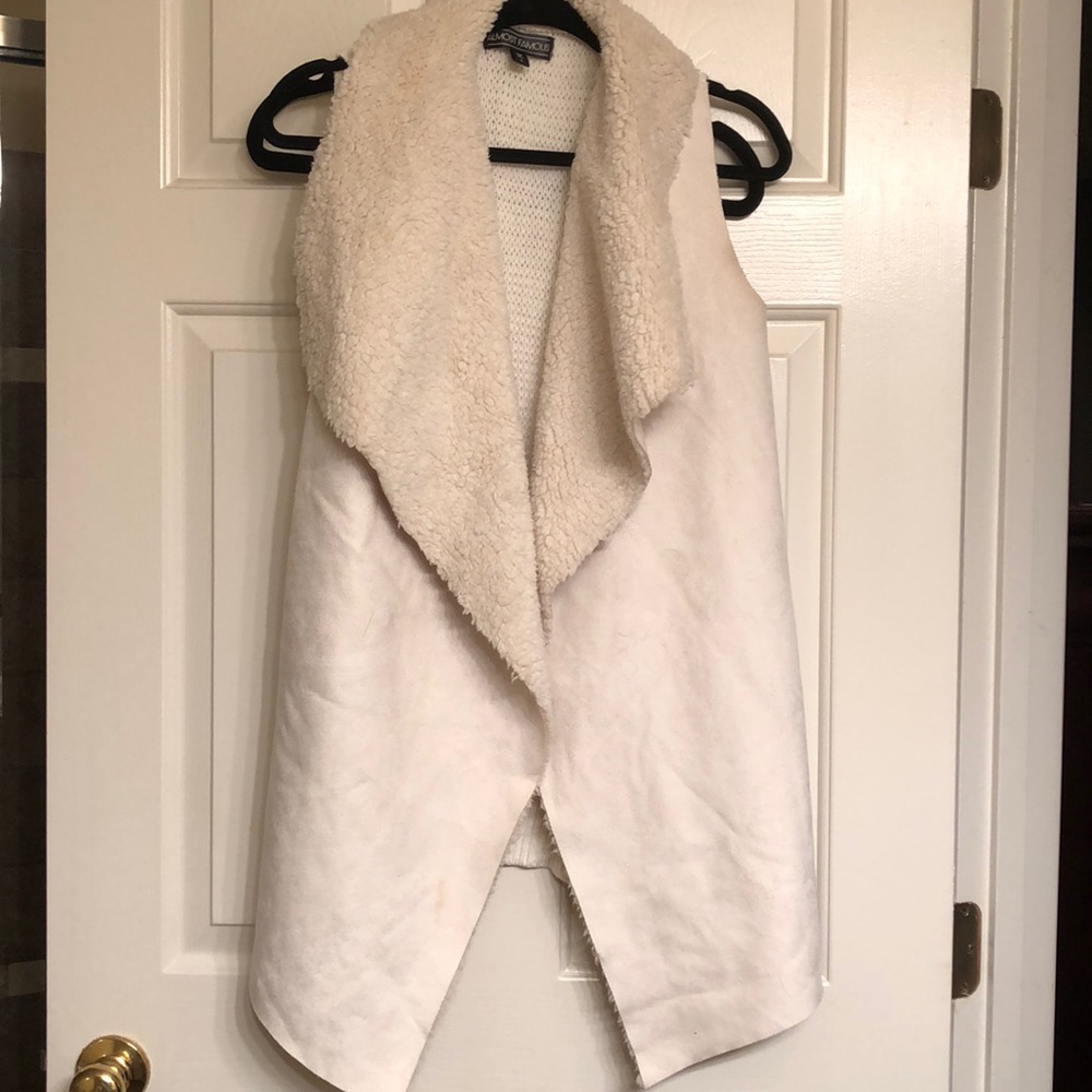 WHITE CREAM FAUX FUR LINED BEST ALMOST FAMOUS